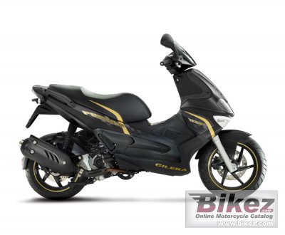 Gilera scooter deals